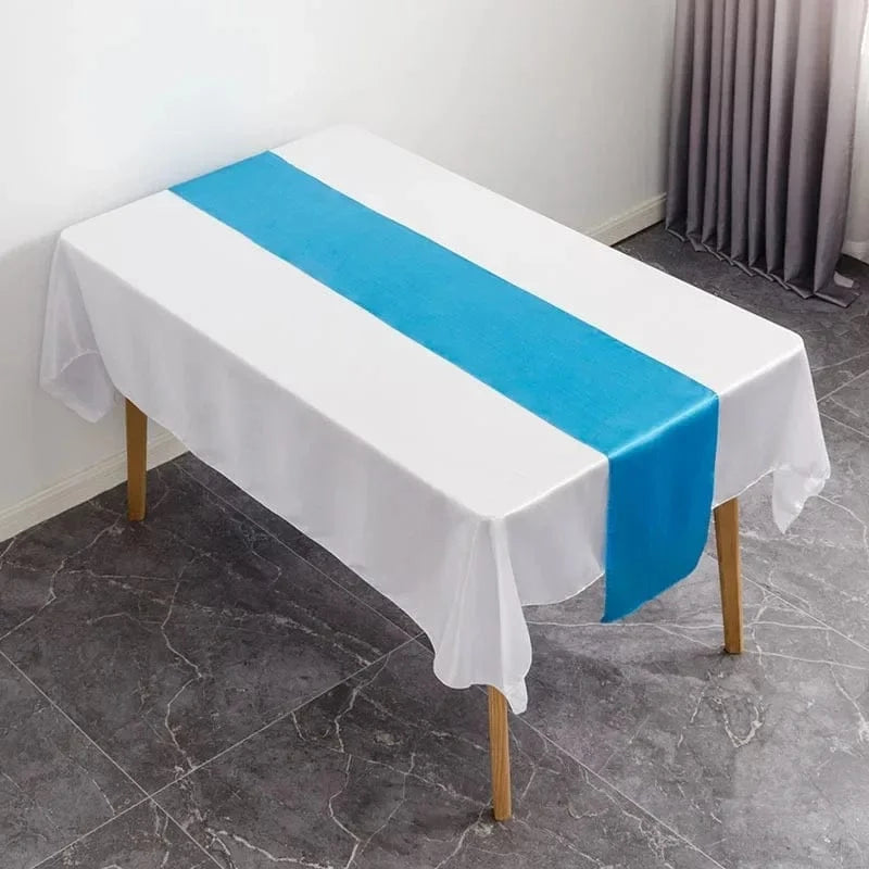 Chemin de Table en Satin Bleu