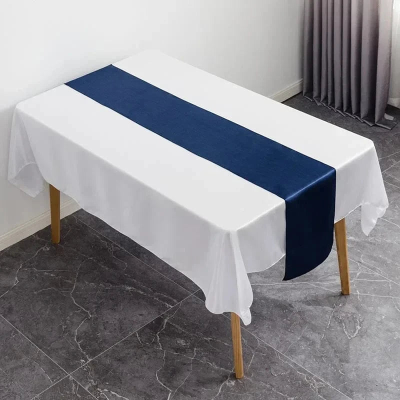 Chemin de Table en Satin Bleu Minuit