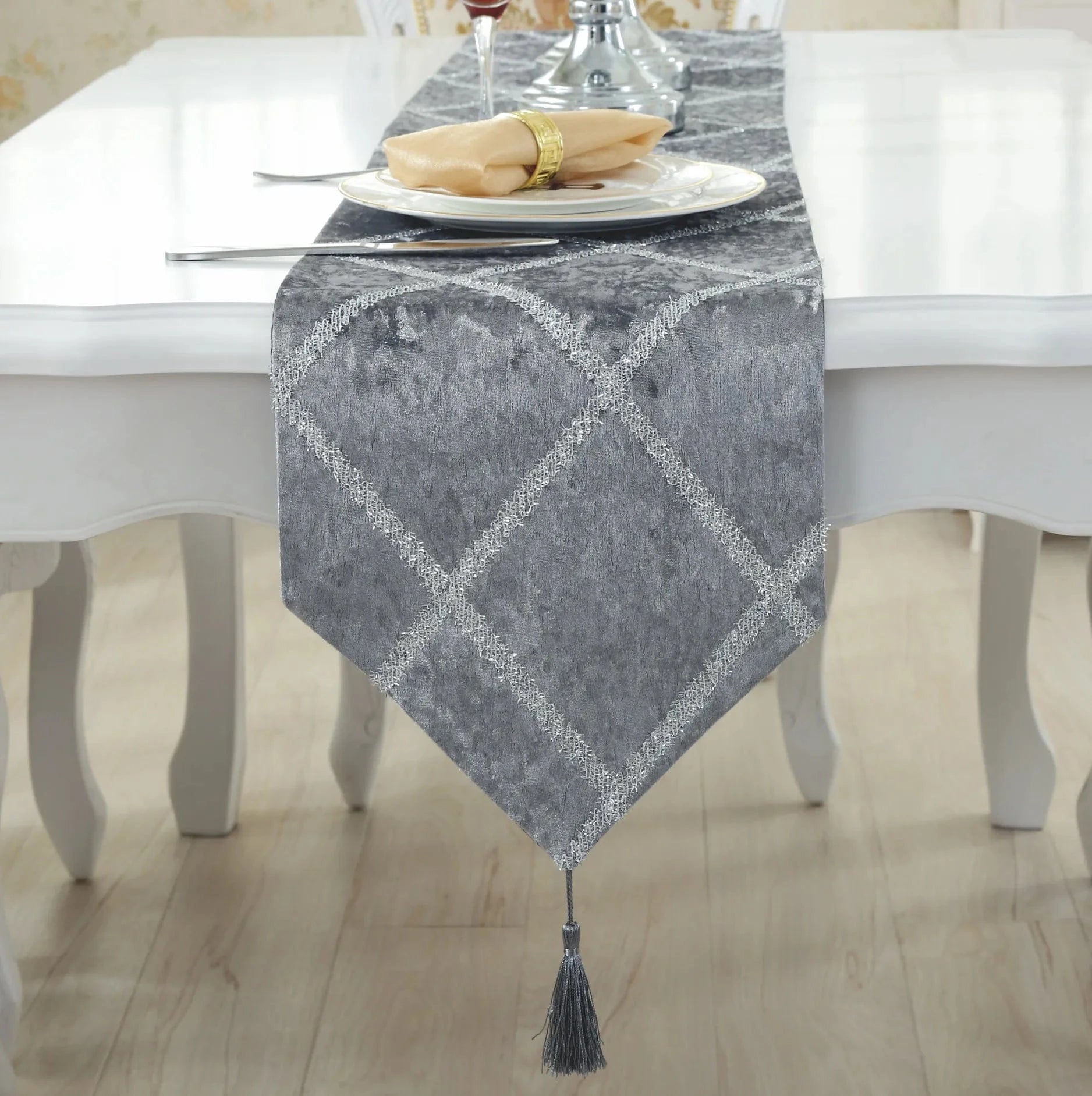 Chemin de Table Gris Argenté - Velours Moderne Sophistiqué Chic