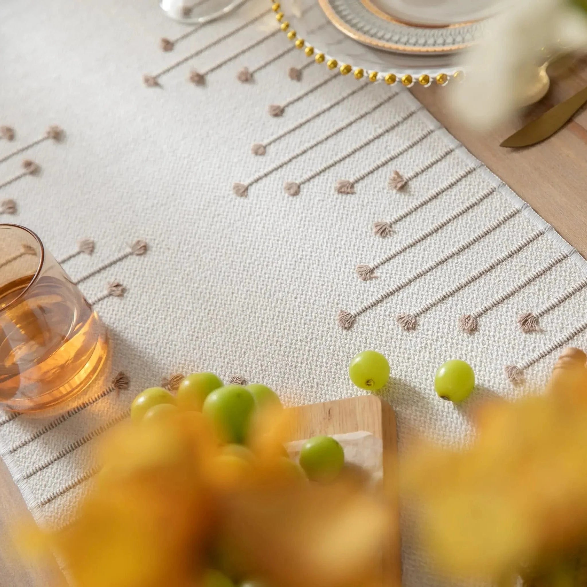 Chemin de Table Motif Boheme - Tissage Coton Brodé Franges