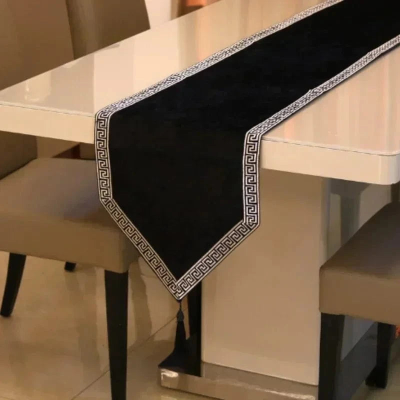Chemin de Table Noir et Gris - Velours Luxueux Moderne Chic