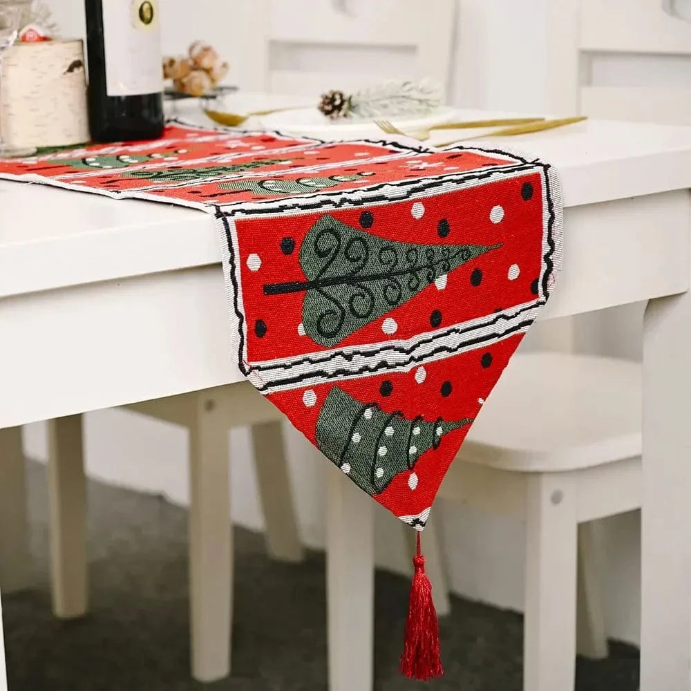 Chemin de Table avec des Sapins - Décoration Festive