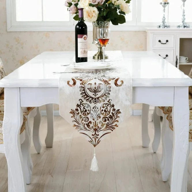 Chemin de Table Blanc et Or - Velours Brodé Luxe Baroque