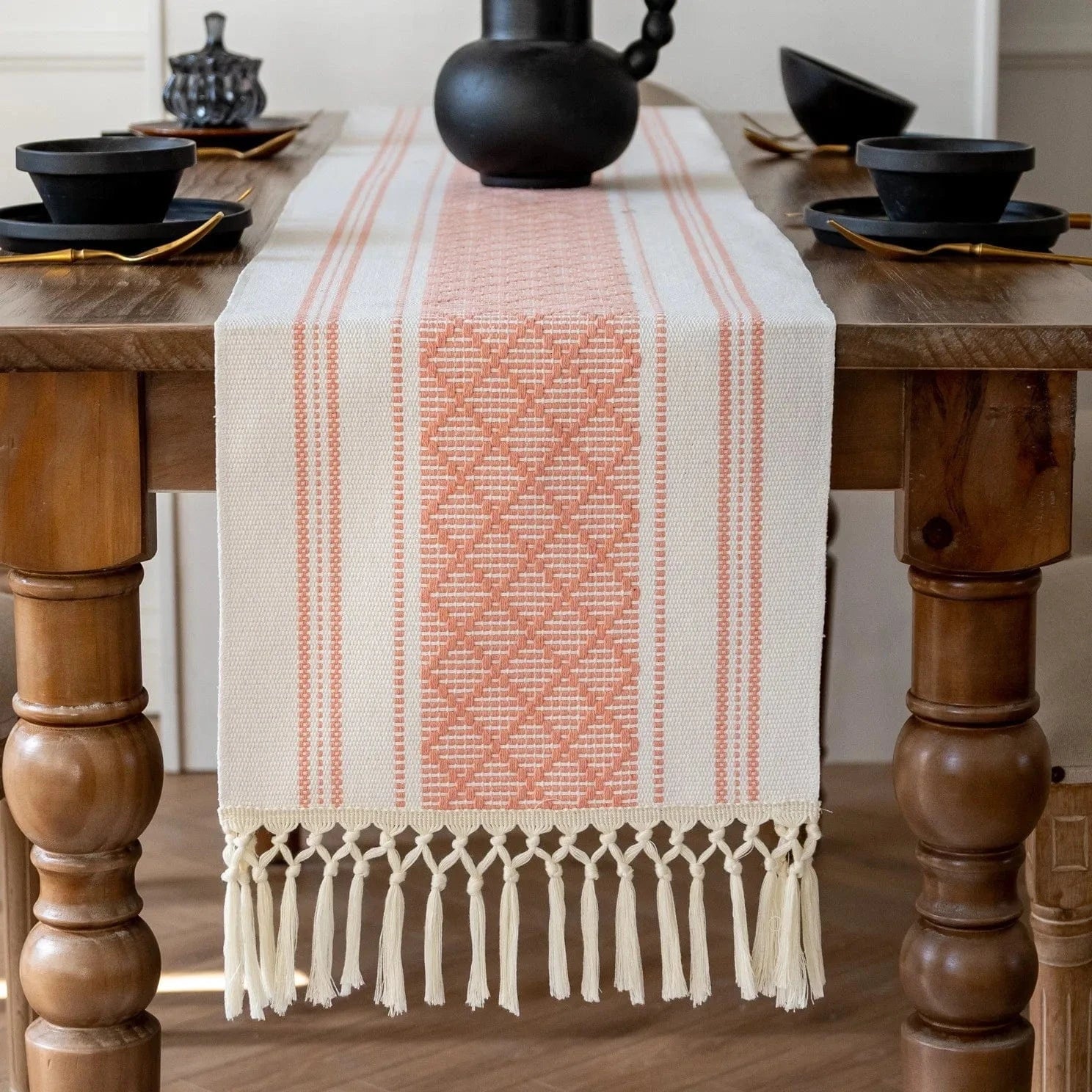 Chemin de table Bohème Rose et Blanc à longues franges