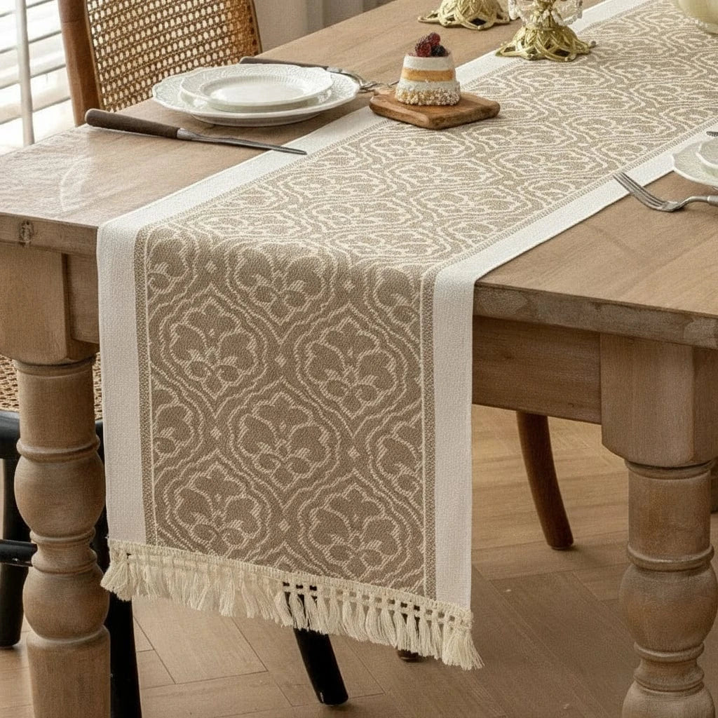 Chemin de Table Damassé Beige - Jacquard Arabesques Chic