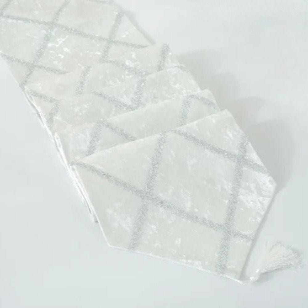 Chemin de table déco mariage : Sublimez vos tables avec élégance