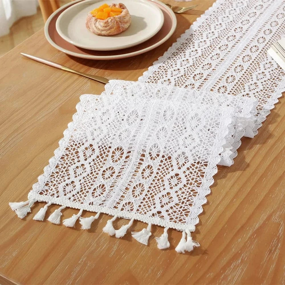 Chemin de Table Dentelle Blanc - Pureté et Élégance Intemporelle