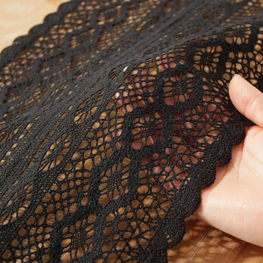 Chemin de Table Dentelle Noir - Sophistication Mystérieuse Glamour