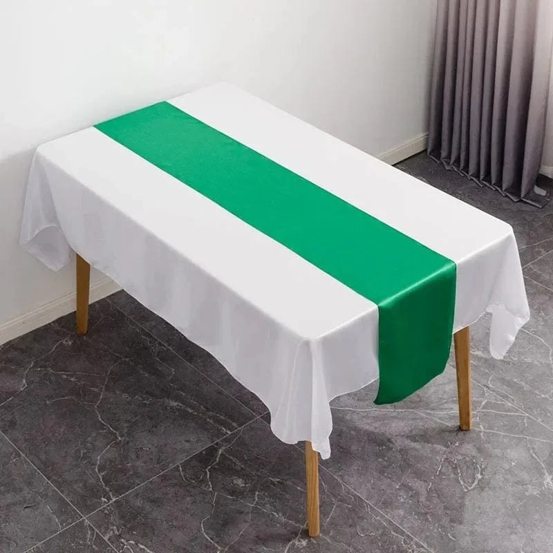 Chemin de Table en Satin Vert