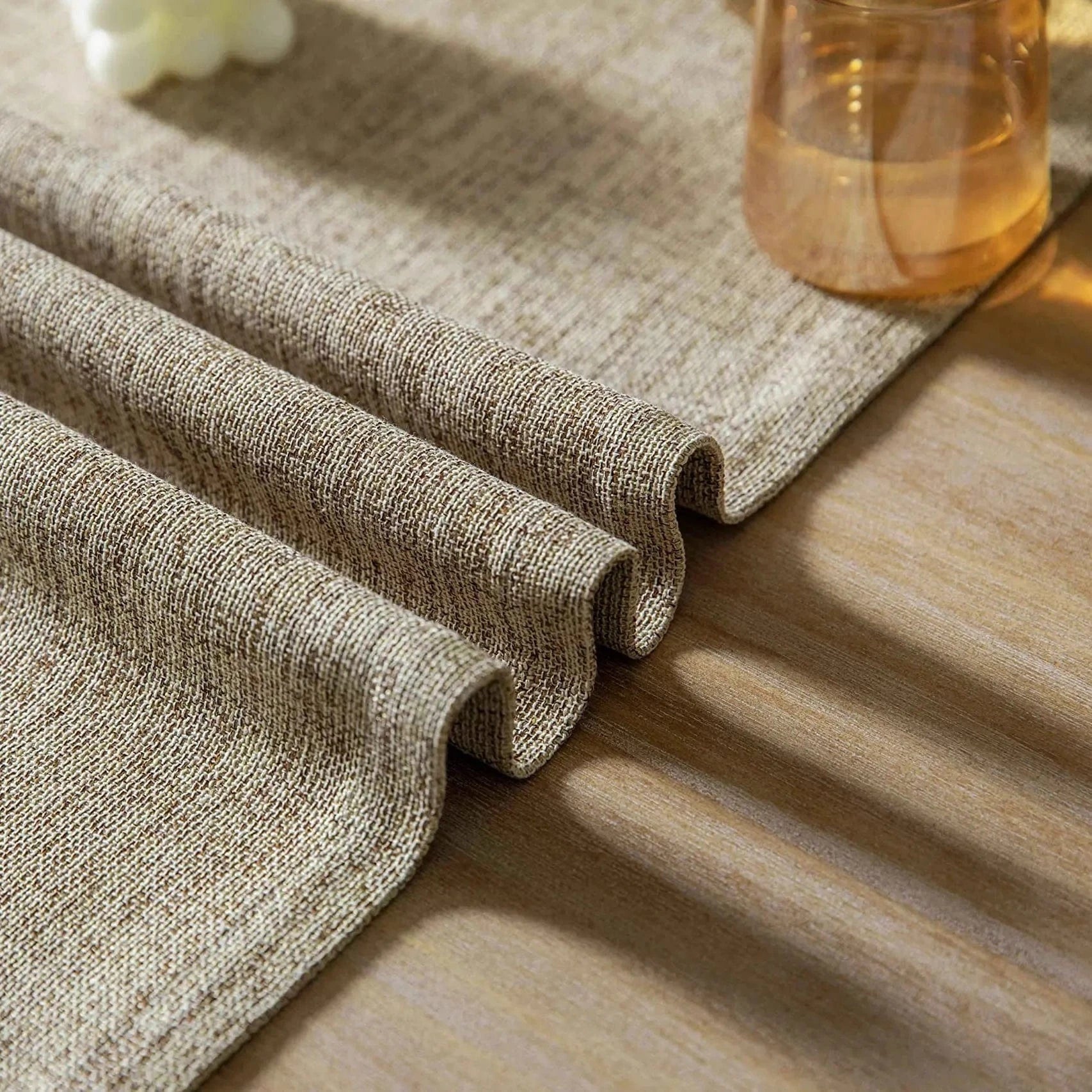 Chemin de Table Gris Chiné - Élégance Minimaliste