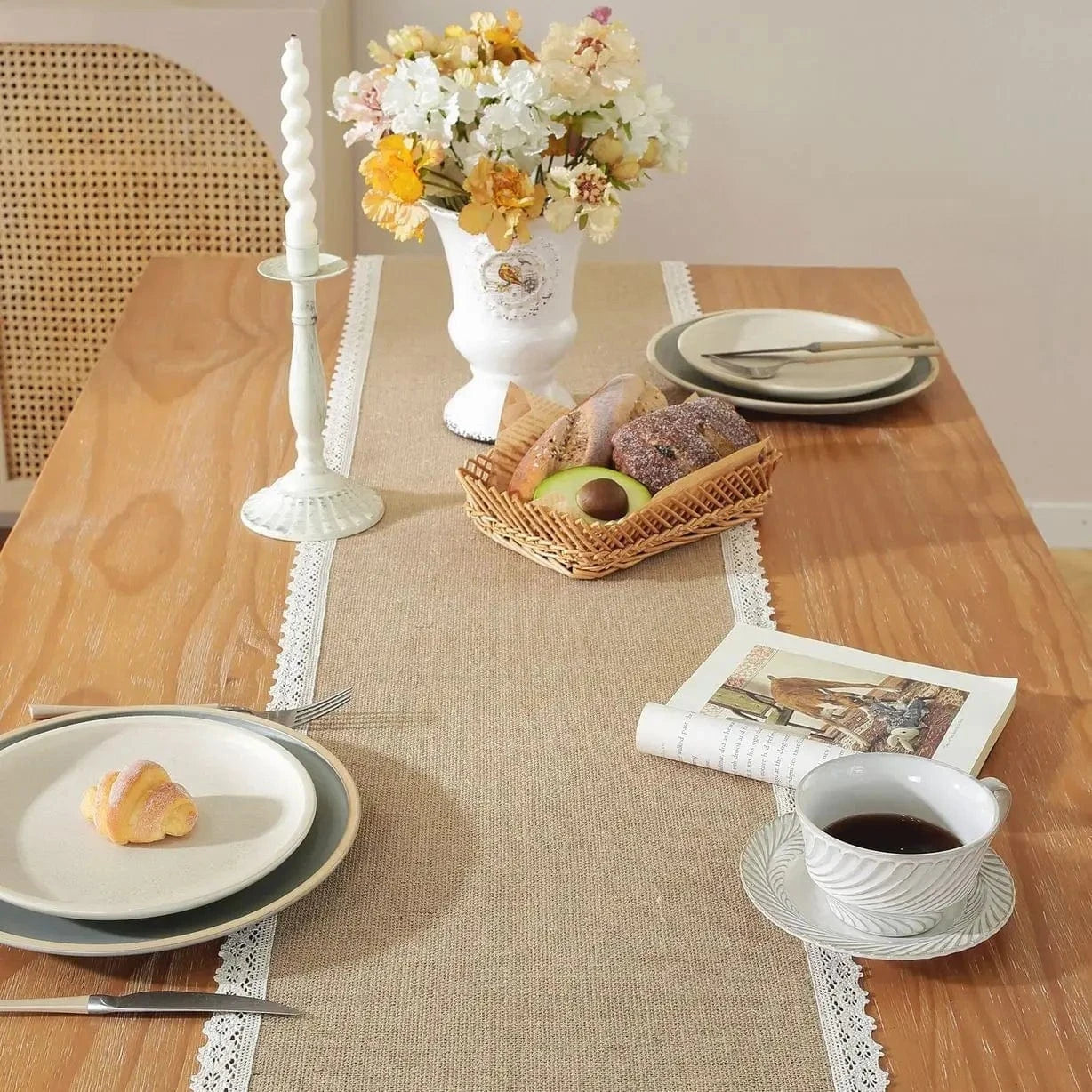 Chemin de Table Jute et Dentelle - Mariage Champêtre Chic