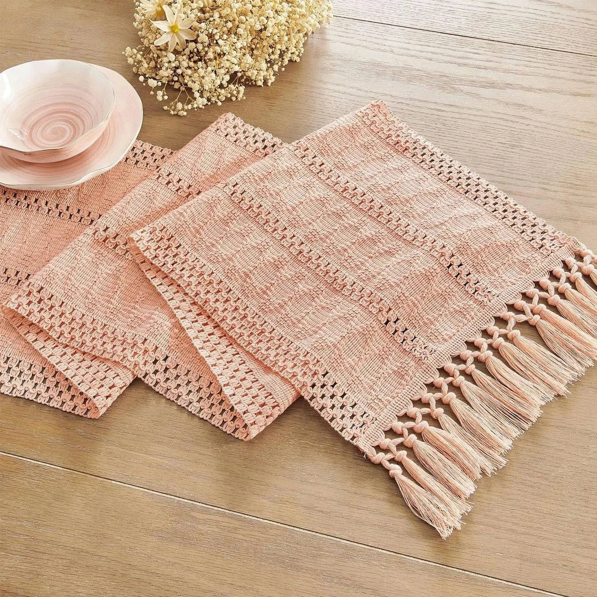 Chemin de Table Lin Rose - Tissage Ajouré Romance Dramatique