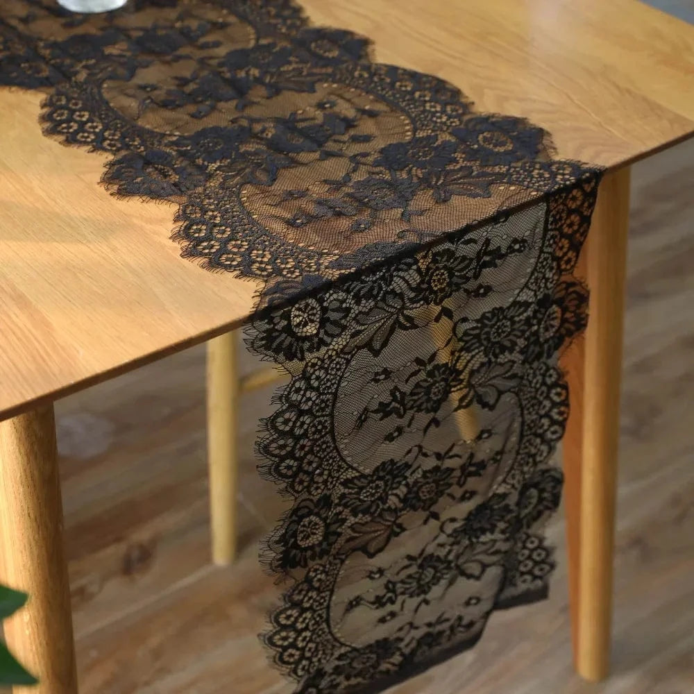 Chemin de Table Mariage Noir - Dentelle Élégante Sophistiquée