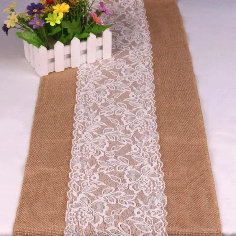 Chemin de Table Toile de Jute Dentelle Florale - Romantique