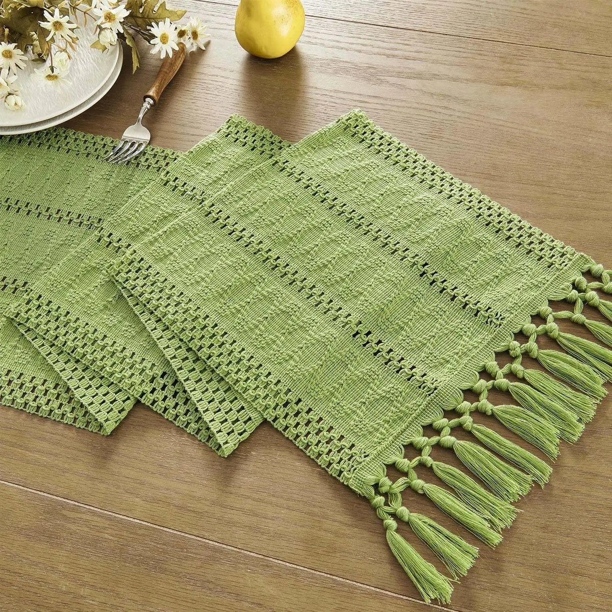 Chemin de Table Vert Olive - Tissage Méditerranéen Sophistiqué