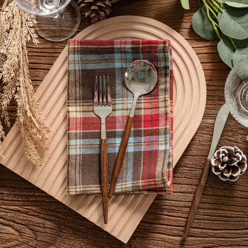Lot de 12 Serviettes en Tissu Écossais Vintage – L'esprit de Noël pour une table chaleureuse