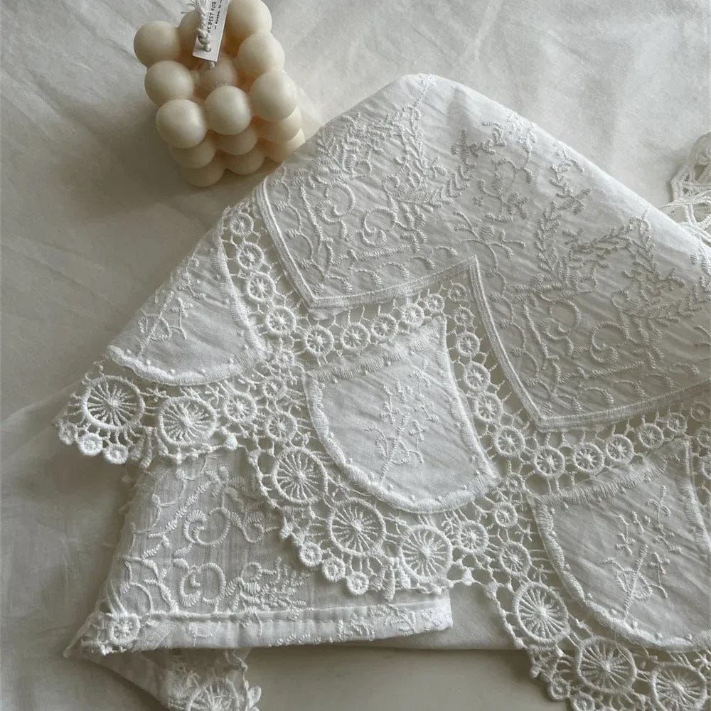 Nappe Blanche Unique Dentelle Raffinée - Coton Élégant