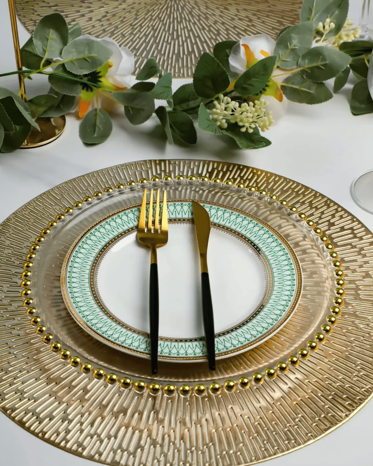 Set de Table Rond Rayonnant - Plastique Doré Argenté Chic